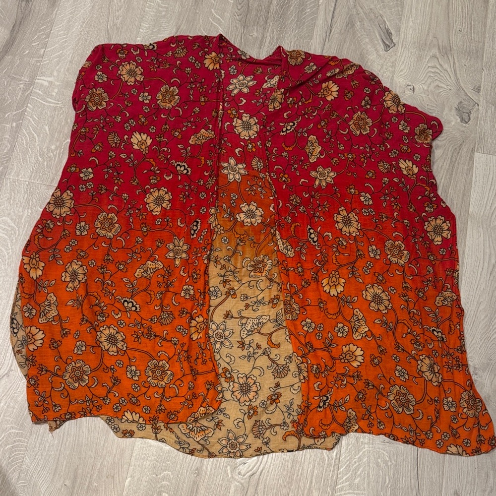 Elegant Floral Women's Kimono in Red and Orange